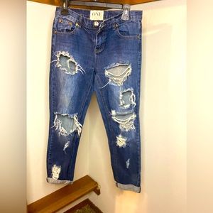One brand distressed denim capri